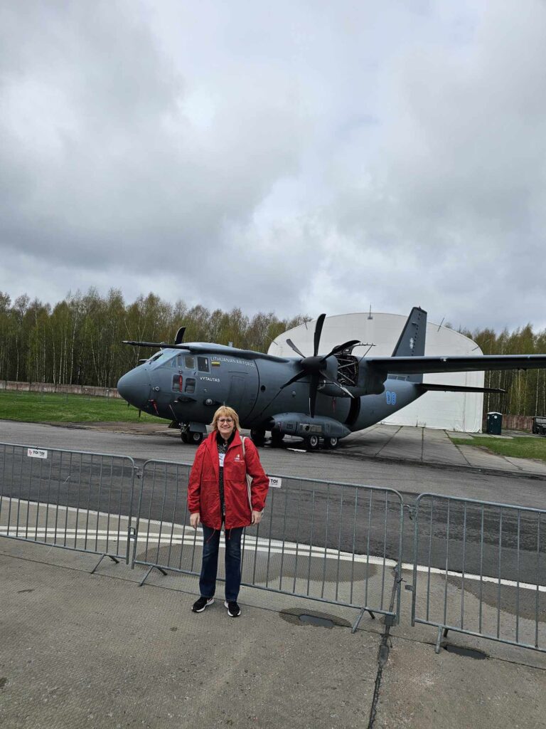Roma Janušonienė Zoknių kariniame oro uoste